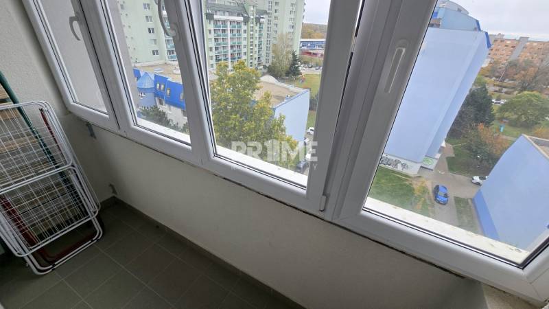 Obojstranne orientovaný, zariadený, loggia, dog friendly, Vrakuňa