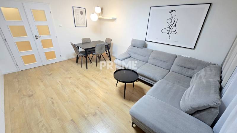 Moderný, rekonštruovaný 3i byt, pivnica, Jašíkova ul., Ružinov - Pošeň