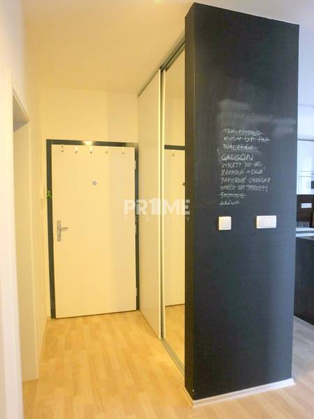 MODERNÝ 2i BYT, SLNEČNICE, KLÍMA, LOGGIA, PARKING, Petržalka