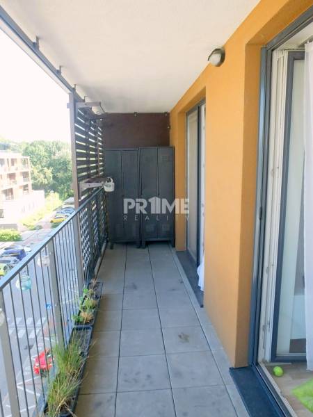 MODERNÝ 2i BYT, SLNEČNICE, KLÍMA, LOGGIA, PARKING, Petržalka