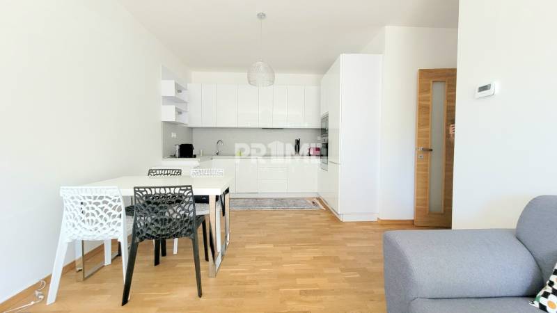 MODERNÝ 3i byt, CUBICON GARDENS, BALKÓN, PARKING, Rudolfa Mocka