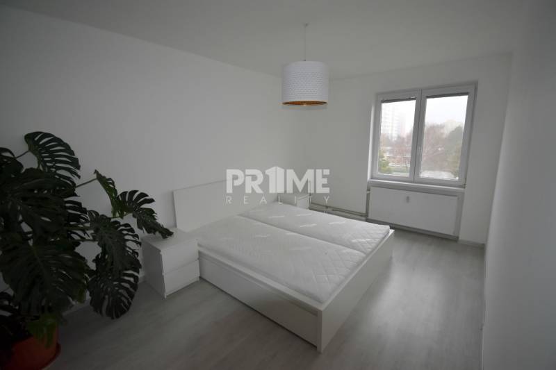 SLNEČNÝ 2i byt, REKONŠTRUKCIA, 2 X SAMOST.IZBA, BALKÓN, Haburská ulica