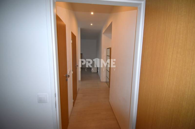 SLNEČNÝ 2i byt, REKONŠTRUKCIA, 2 X SAMOST.IZBA, BALKÓN, Haburská ulica