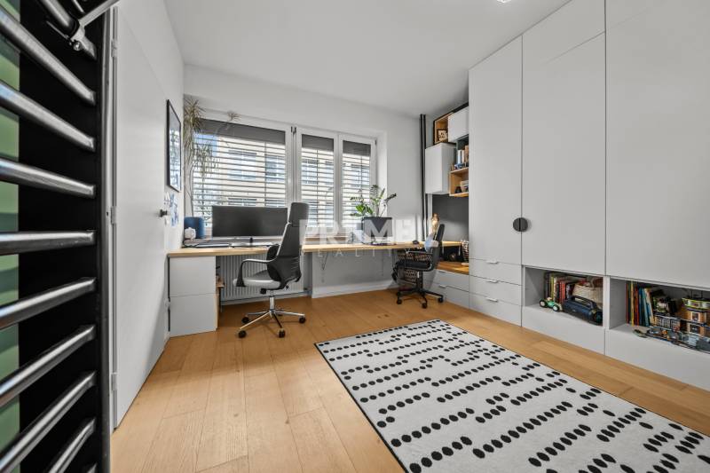 ŠTÝLOVÝ 3i byt, REKONŠTRUKCIA, Mýtna ulica, Staré Mesto