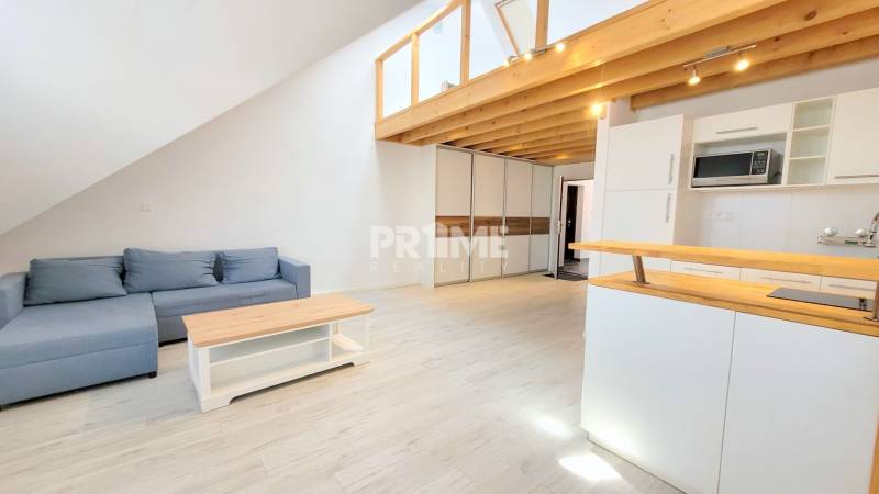 U NÁS !!! MEZONETOVÝ 2i byt, REKONŠTRUKCIA, KLÍMA, Štefanovičova ulica