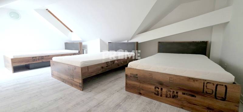 U NÁS !!! MEZONETOVÝ 2i byt, REKONŠTRUKCIA, KLÍMA, Štefanovičova ulica