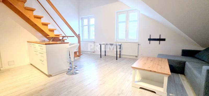 U NÁS !!! MEZONETOVÝ 2i byt, REKONŠTRUKCIA, KLÍMA, Štefanovičova ulica