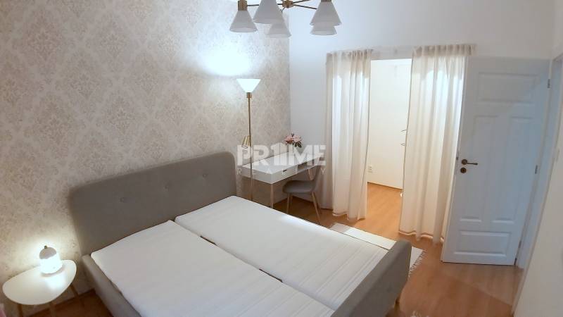 Pekný 2i byt, REKONŠTRUKCIA, CENTRUM, Bukureštská ulica, Staré Mesto