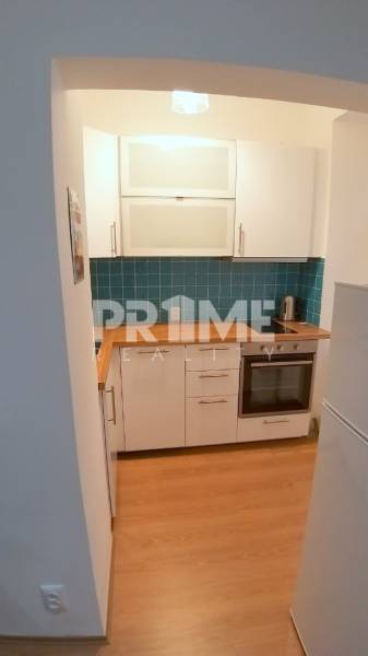 Pekný 2i byt, REKONŠTRUKCIA, CENTRUM, Bukureštská ulica, Staré Mesto