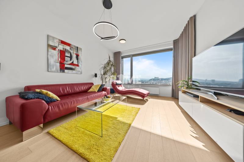 EXKLUZÍVNY 2i byt (16 p.),SKY PARK, KLÍMA, VÝHĽAD, PARKING, VEŽA I