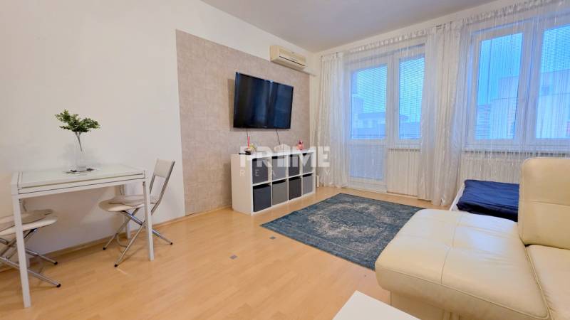 SLNEČNÝ 1i byt, PEGAS, LOGGIA, KLÍMA, Vyšehradská ulica, Petržalka