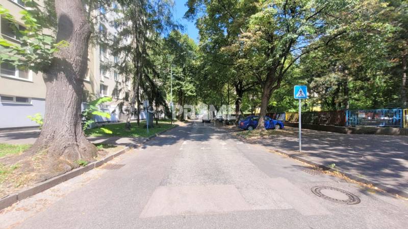 NOVINKA !!! MODERNÝ 2i byt, REKONŠTRUKCIA, LOGGIA, Palkovičova ulica