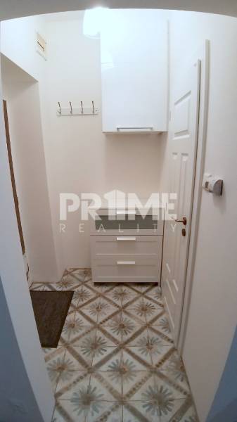 Pekný 2i byt, REKONŠTRUKCIA, CENTRUM, Bukureštská ulica, Staré Mesto