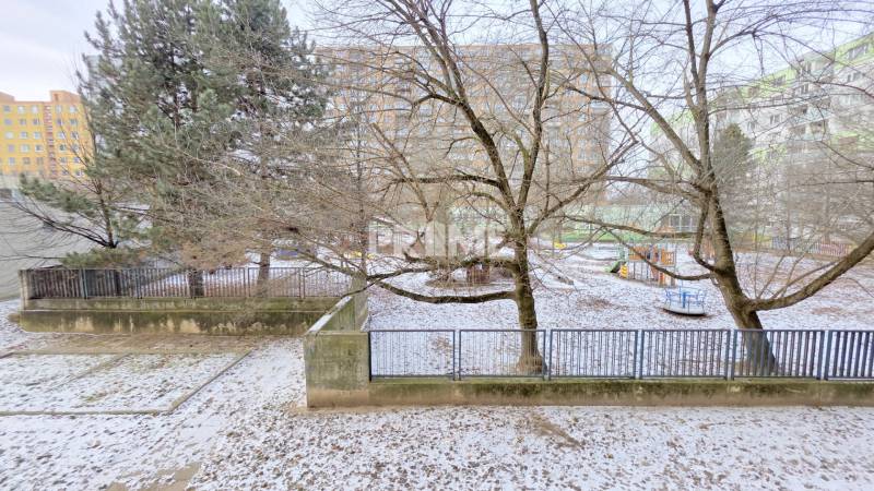 BÝVAJ PRVÝ v 2i byte, REKONŠTRUKCIA, BALKÓN, Jána Smreka, DNV 