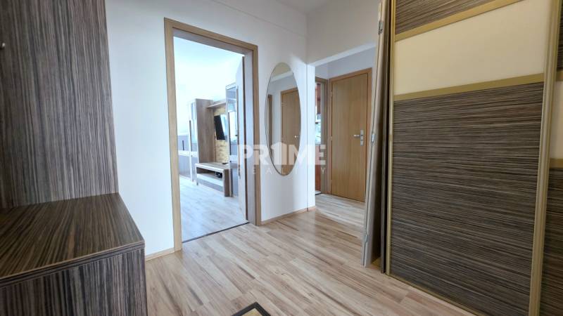 Pekný 3i byt,3 x NEPRIECHODNÁ IZBA, LOGGIA,Turnianska ulica, Petržalka