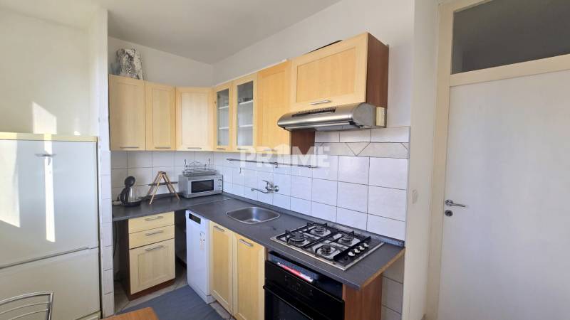 Príjemný 1i byt - výborná vybavenosť priamo okolí, Hlavná ul., Stupava