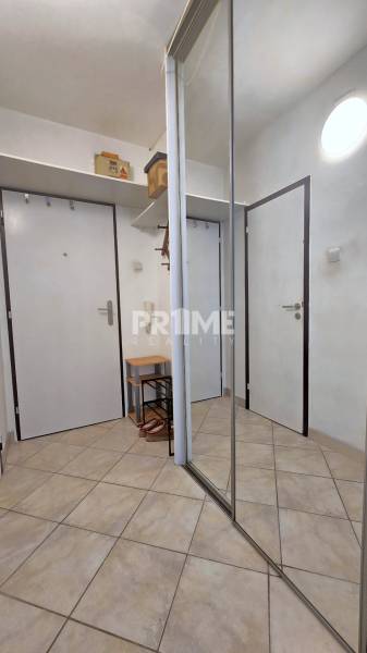 Príjemný 1i byt - výborná vybavenosť priamo okolí, Hlavná ul., Stupava