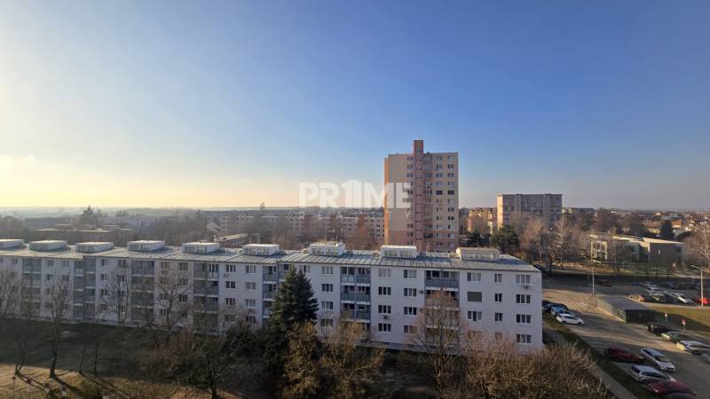 Príjemný 1i byt - výborná vybavenosť priamo okolí, Hlavná ul., Stupava