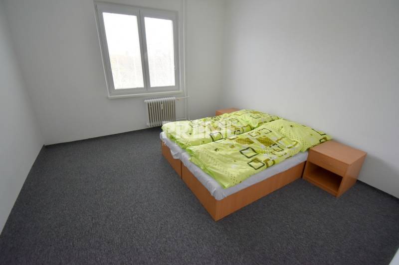 Pekný 3i byt, 3 x NEPRIECH.IZBA, BALKÓN, Radarová ulica, Ostredky