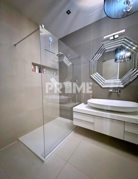 U NÁS !!! LUXUSNÝ ( 100 m2 ) 2i BYT, VÝHĽAD NA BRAT.HRAD, Palisády