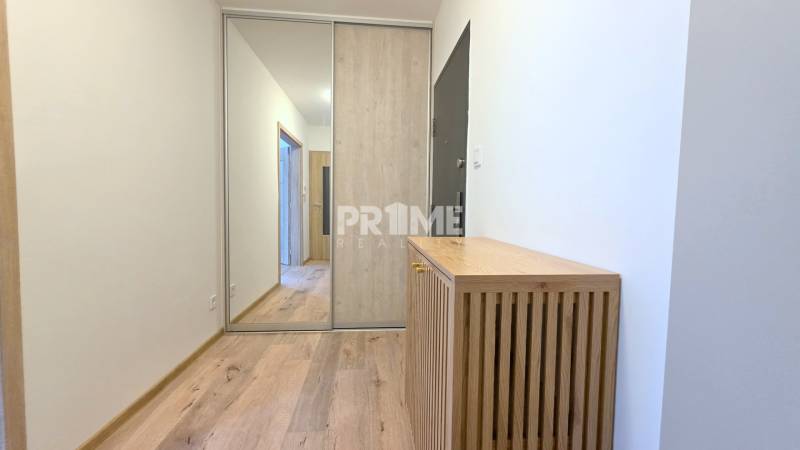 BÝVAJ PRVÝ v 2i byte, REKONŠTRUKCIA, BALKÓN, Jána Smreka, DNV 