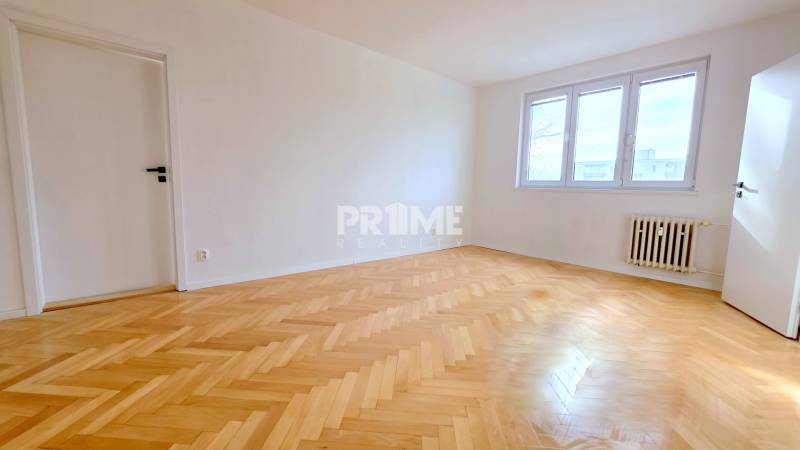 MODERNÝ 3i byt, KOMPLETNÁ REKONŠTRUKCIA, LOGGIA, BALKÓN, Narcisová ul.