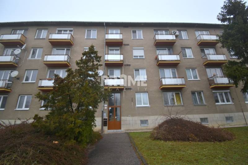 SLNEČNÝ 2i byt, REKONŠTRUKCIA, 2 X SAMOST.IZBA, BALKÓN, Haburská ulica