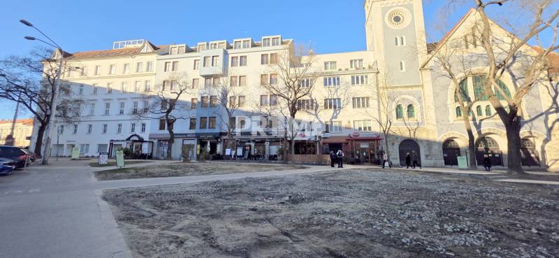 VEĽKOMETRÁŽNY 3i byt, 3 x NEPRIECHODNÁ IZBA, KLÍMA, BALKÓN, Nám.SNP