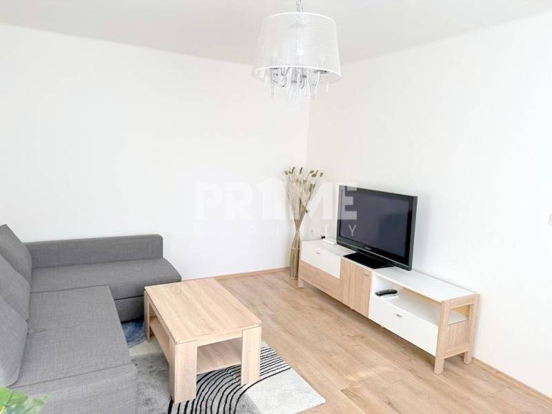 Krásny 2i byt, REKONŠTRUKCIA, BALKÓN, KLÍMA, Smolnícka ulica, Ružinov