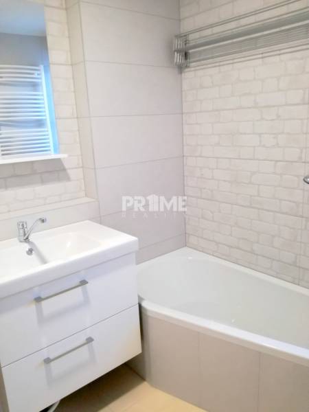 MODERNÝ 3i byt, REKONŠTRUKCIA, Šancová ulica, Pezinok