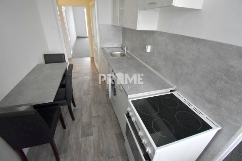 Pekný 3i byt, 3 x NEPRIECH.IZBA, BALKÓN, Radarová ulica, Ostredky