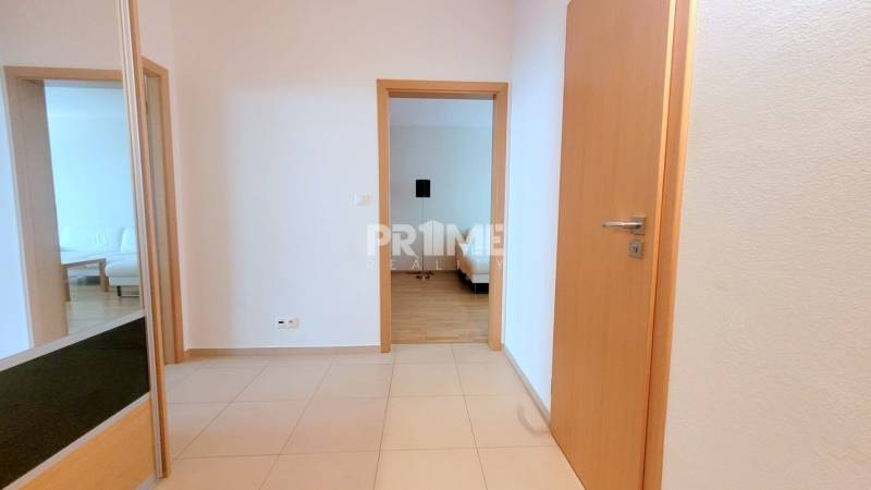 NOVINKA !!! MODERNÝ 2i byt, REKONŠTRUKCIA, LOGGIA, Palkovičova ulica