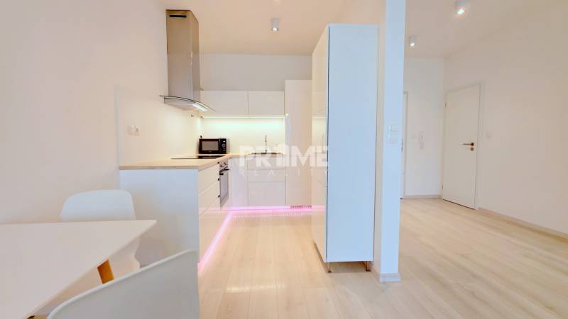 MODERNÝ 2i byt, NOVOSTAVBA, BALKÓN, KLÍMA, Lužná ulica, Petržalka