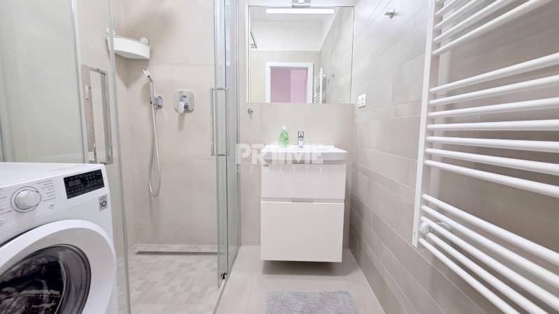 MODERNÝ 2i byt, NOVOSTAVBA, BALKÓN, KLÍMA, Lužná ulica, Petržalka