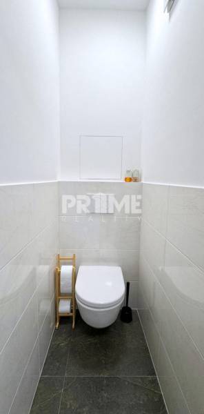 Novo rekonštruovaný 2i byt, klíma, komora, loggia, Krížna, Staré Mesto