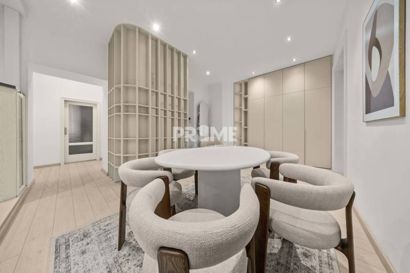  EXKLUZÍVNY, VEĽKOMETRÁŽNY 3i byt ( 130 m2 ), REKONŠTRUKCIA, CENTRUM