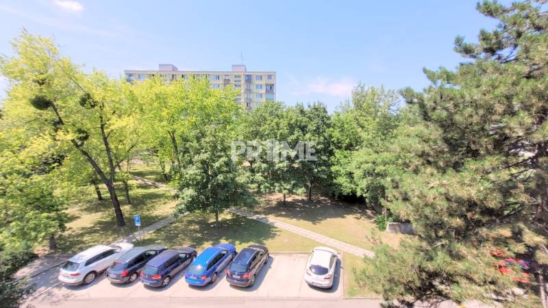 Krásny 2i byt, REKONŠTRUKCIA, BALKÓN, KLÍMA, Smolnícka ulica, Ružinov