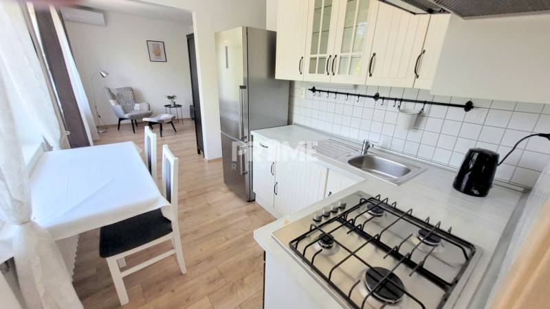 Krásny 2i byt, REKONŠTRUKCIA, BALKÓN, KLÍMA, Smolnícka ulica, Ružinov