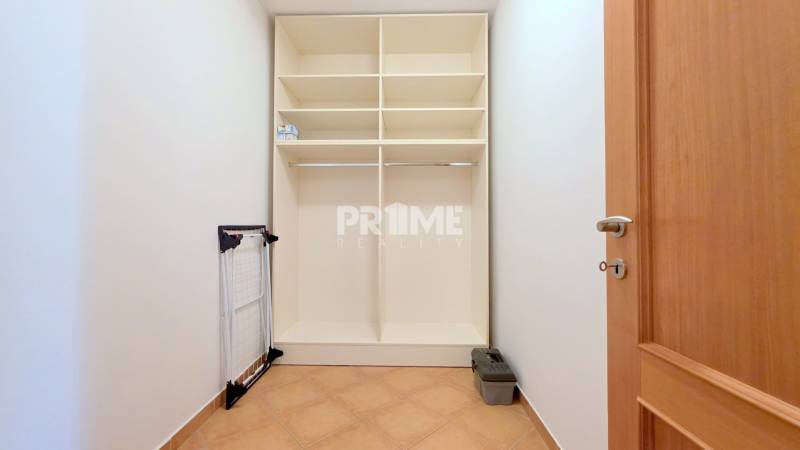 VEĽKOMETRÁŽNY 3i byt, 3 x NEPRIECHODNÁ IZBA, KLÍMA, BALKÓN, Nám.SNP