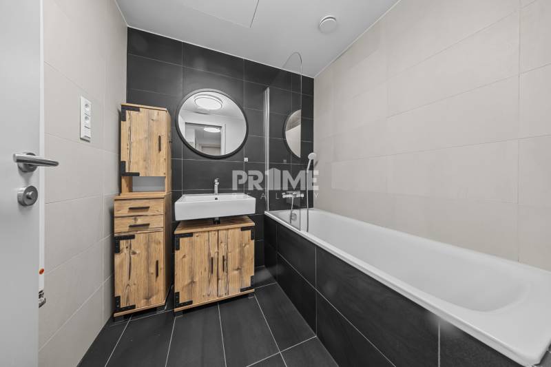 ŠTÝLOVÝ 2i byt,SKY PARK,VÝHĽAD,LOGGIA,PARKING,VEŽA II,Továrenská ul.