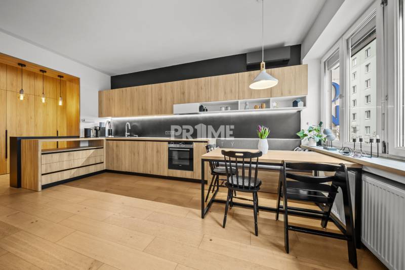 ŠTÝLOVÝ 3i byt, REKONŠTRUKCIA, Mýtna ulica, Staré Mesto