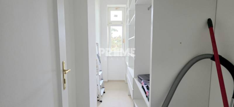 Pekný 3i byt, REKONŠTRUKCIA, KLÍMA, NIVY, Trenčianska ulica