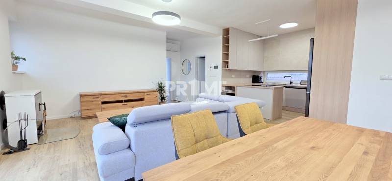 BÝVAJ PRVÝ v 4,5i byte, NOVOSTAVBA, KLÍMA, PARKING, Trnková ulica