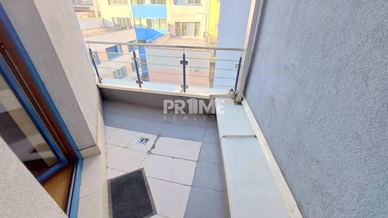 VEĽKOMETRÁŽNY 3i byt, 3 x NEPRIECHODNÁ IZBA, KLÍMA, BALKÓN, Nám.SNP