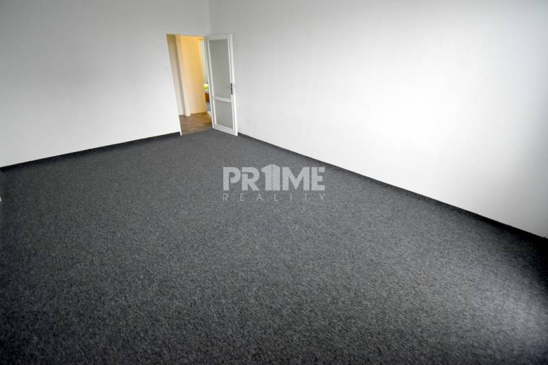 Pekný 3i byt, 3 x NEPRIECH.IZBA, BALKÓN, Radarová ulica, Ostredky