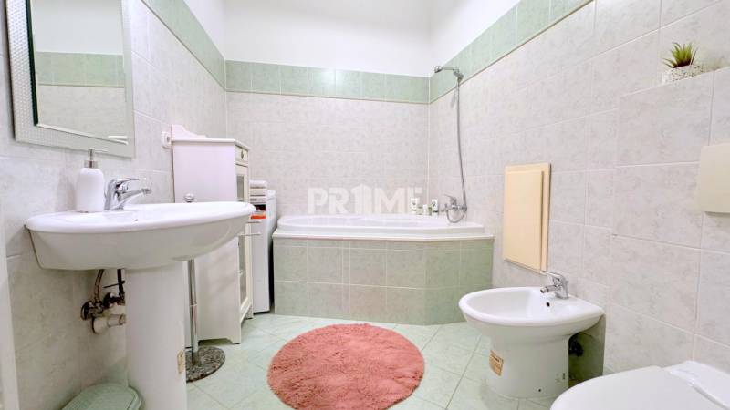 EXKLUZÍVNE, Štýlový 2i byt,, Hviezdoslavovo námestie, Staré.Mesto 