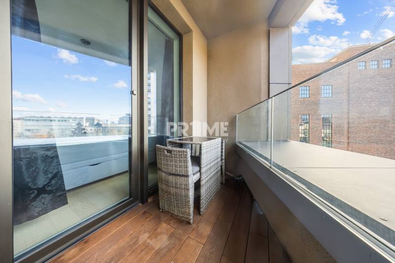 ŠTÝLOVÝ 2i byt,SKY PARK,VÝHĽAD,LOGGIA,PARKING,VEŽA II,Továrenská ul.