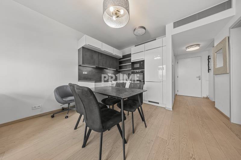 ŠTÝLOVÝ 2i byt,SKY PARK,VÝHĽAD,LOGGIA,PARKING,VEŽA II,Továrenská ul.