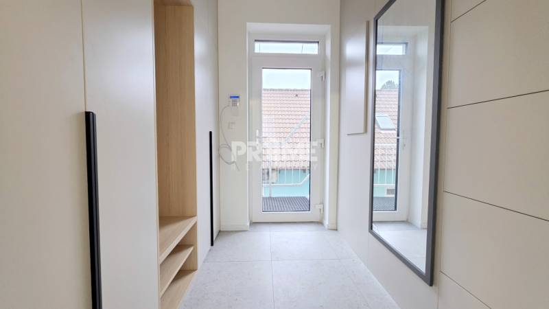 BÝVAJ PRVÝ v 4,5i byte, NOVOSTAVBA, KLÍMA, PARKING, Trnková ulica