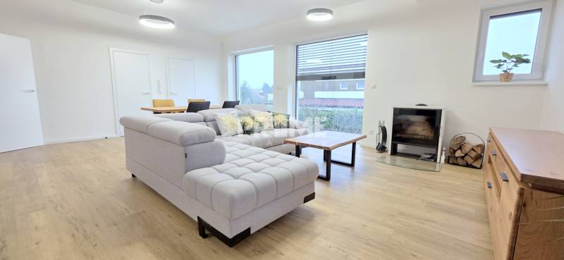 BÝVAJ PRVÝ v 4,5i byte, NOVOSTAVBA, KLÍMA, PARKING, Trnková ulica